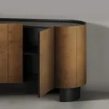 Sideboard Sue, Amber Flame 2